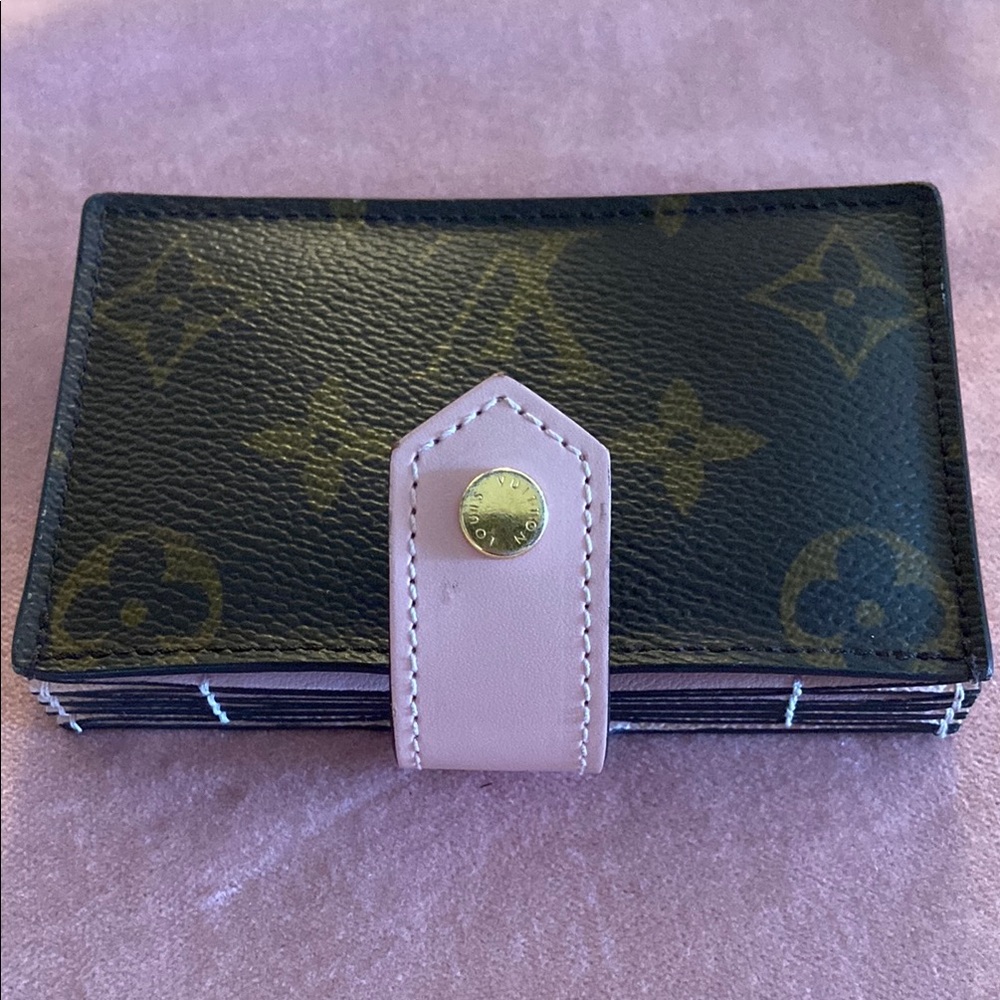 Louis Vuitton Rosalie Pink and mono Brown Wallet with Modern Design